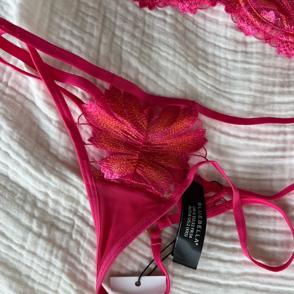 Bluebella Lingerie Set Hot Pink Floral - Picture 3 of 3